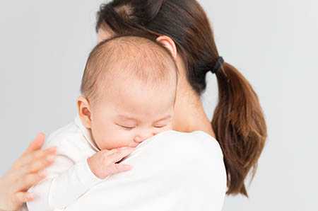 <b>深圳助孕与试管科普：甲状腺功能低下的影响及第三代试管婴儿注意事项</b>